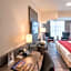 PLAZA Premium Den Haag City Center