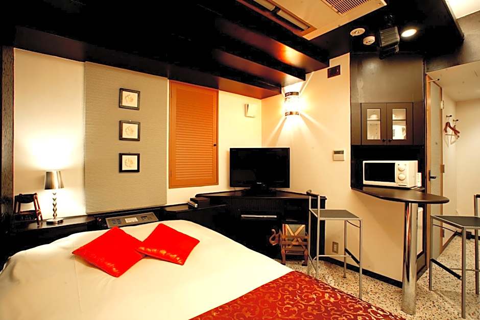 HOTEL CHECK INN BALI adult only