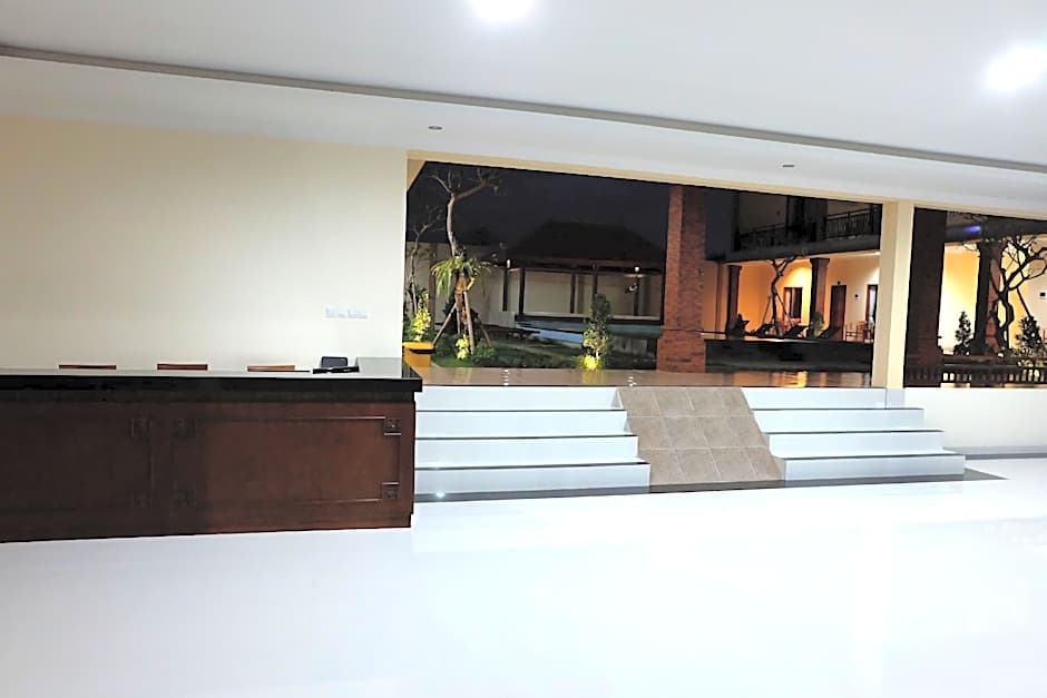 Tom's Inn Pecatu