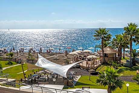 Aregai Marina Hotel & Residence