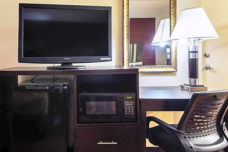 Econo Lodge Research Triangle Park