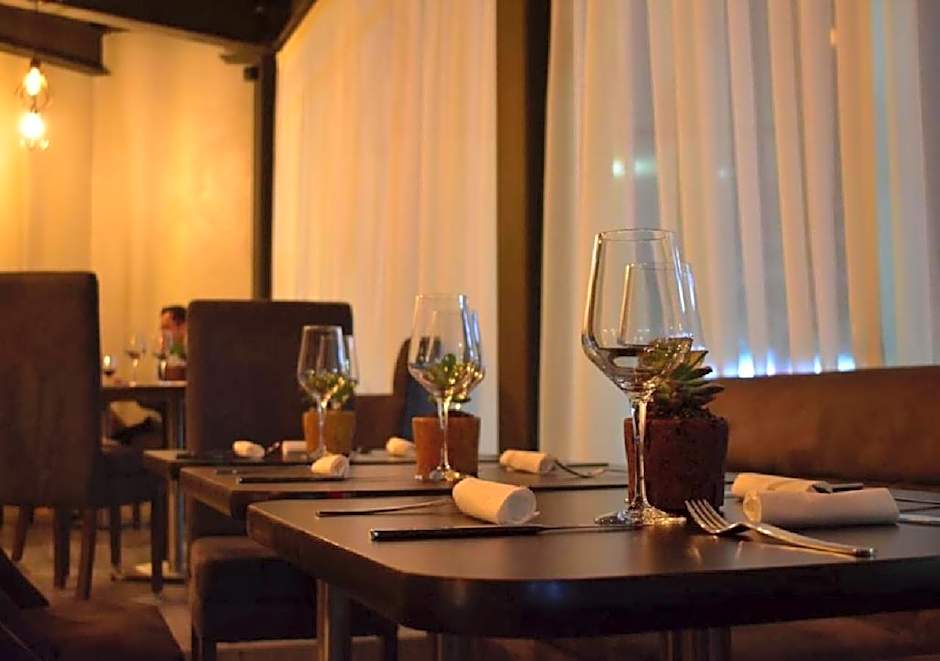 ESDUMA HK HOTEL Pachuca