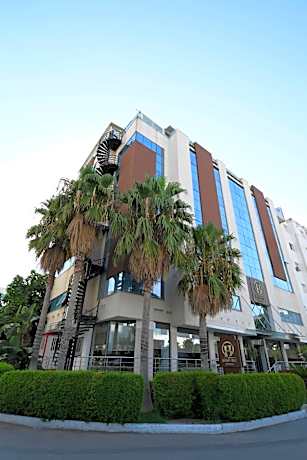 Business Hotel