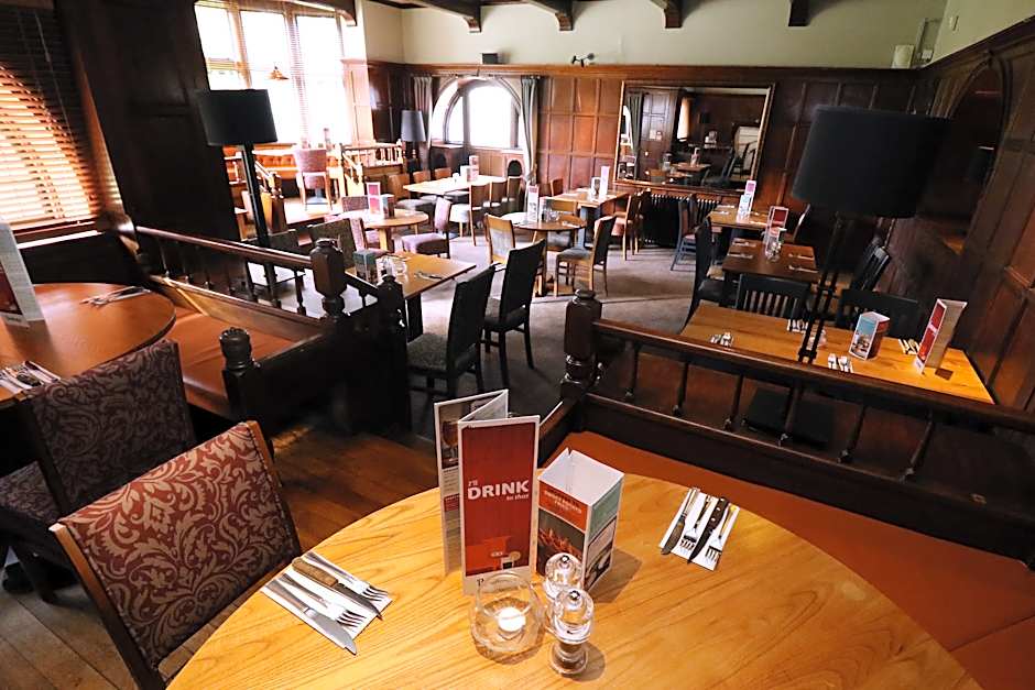 Premier Inn London Croydon South (A212)