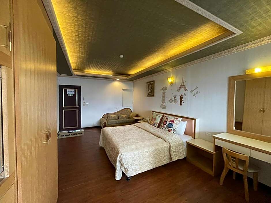 Emmanuel Farm House