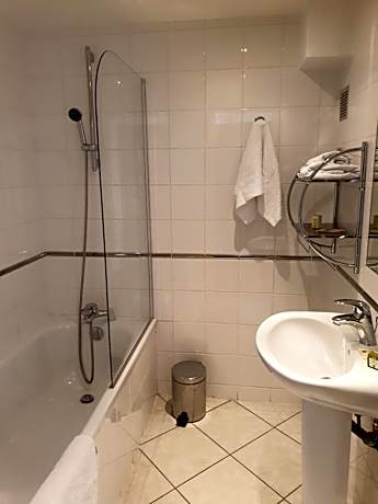 Triple Room Est with Mountain View and Balcony