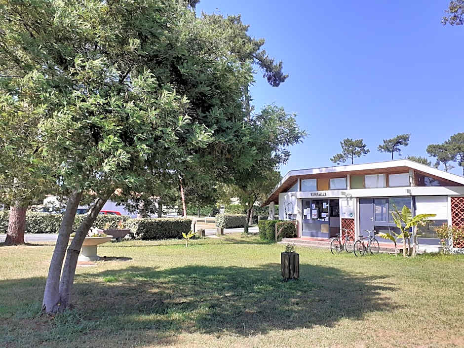 Residence Sous les Pins (by Popinns)