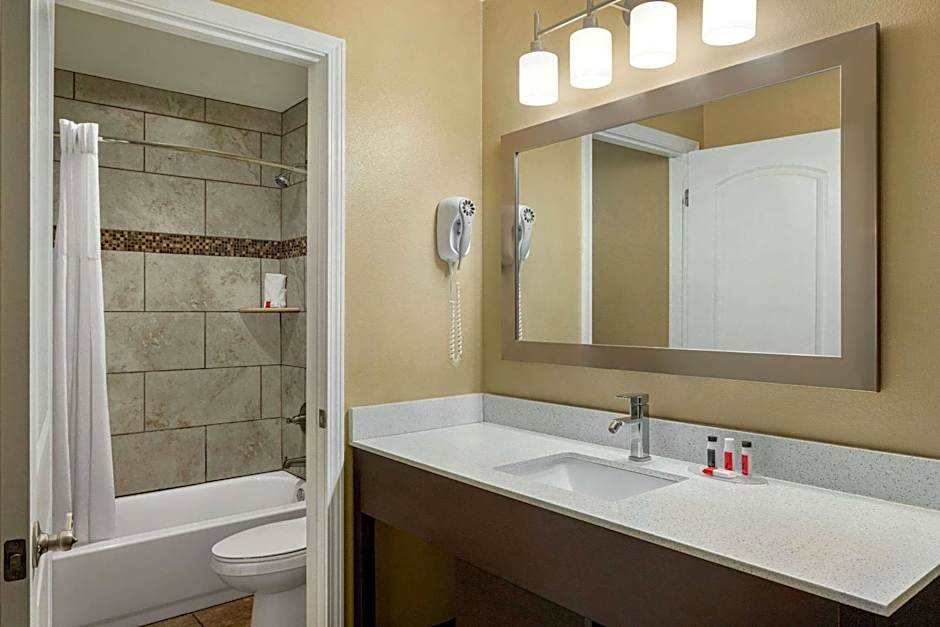 Howard Johnson by Wyndham Pigeon Forge