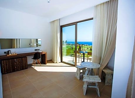 Single superior sea view