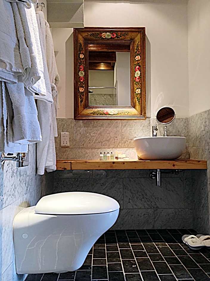 ANRÁN at Tidwell Farm