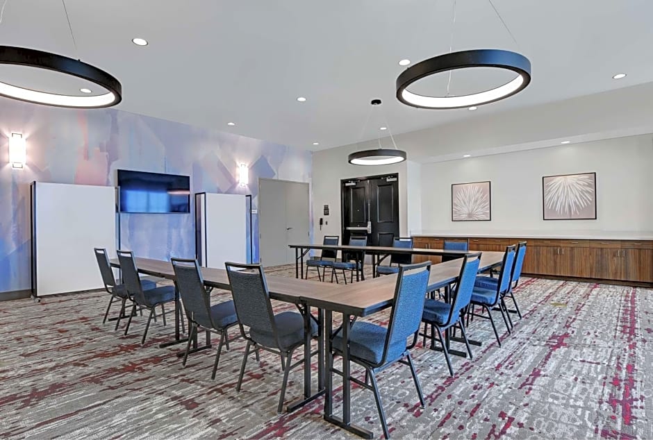 Hilton Garden Inn Madison Huntsville Airport