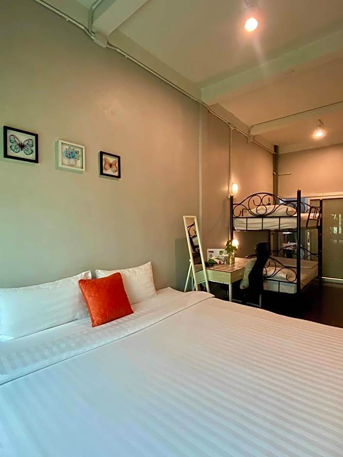 Hostel Lemon Siam Petchaburi Road
