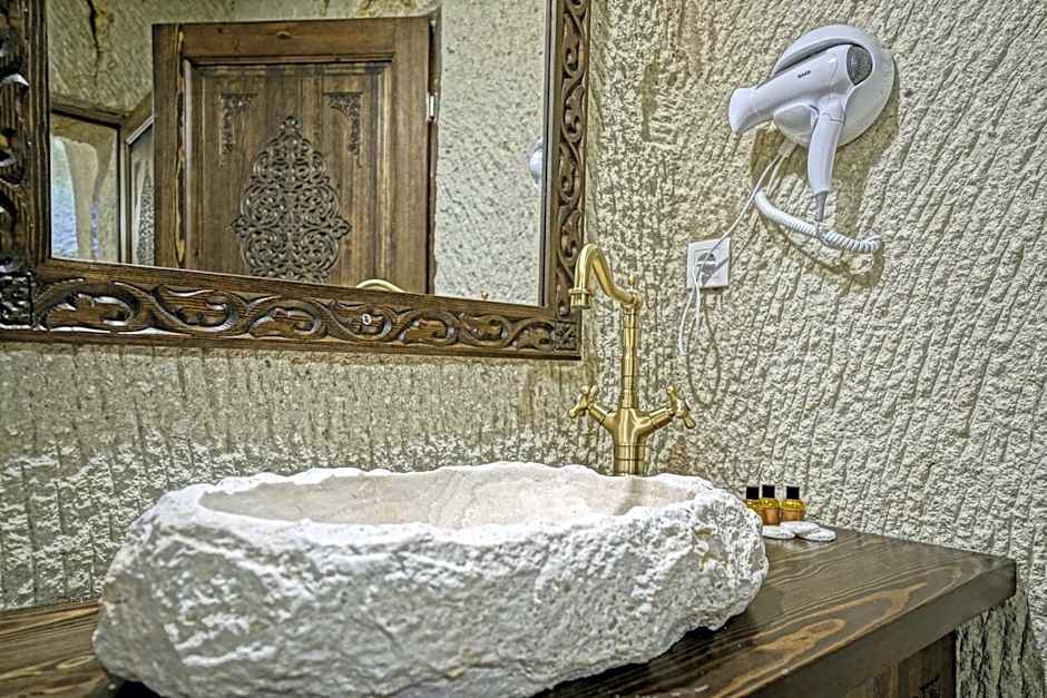 Goreme Valley Cave House