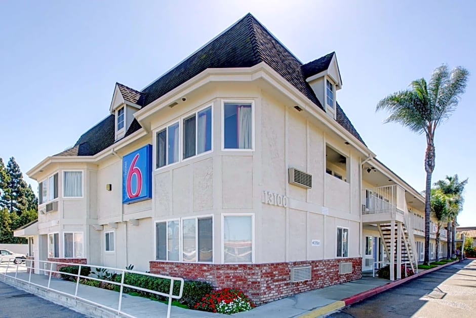 Motel 6 Westminster, CA - North