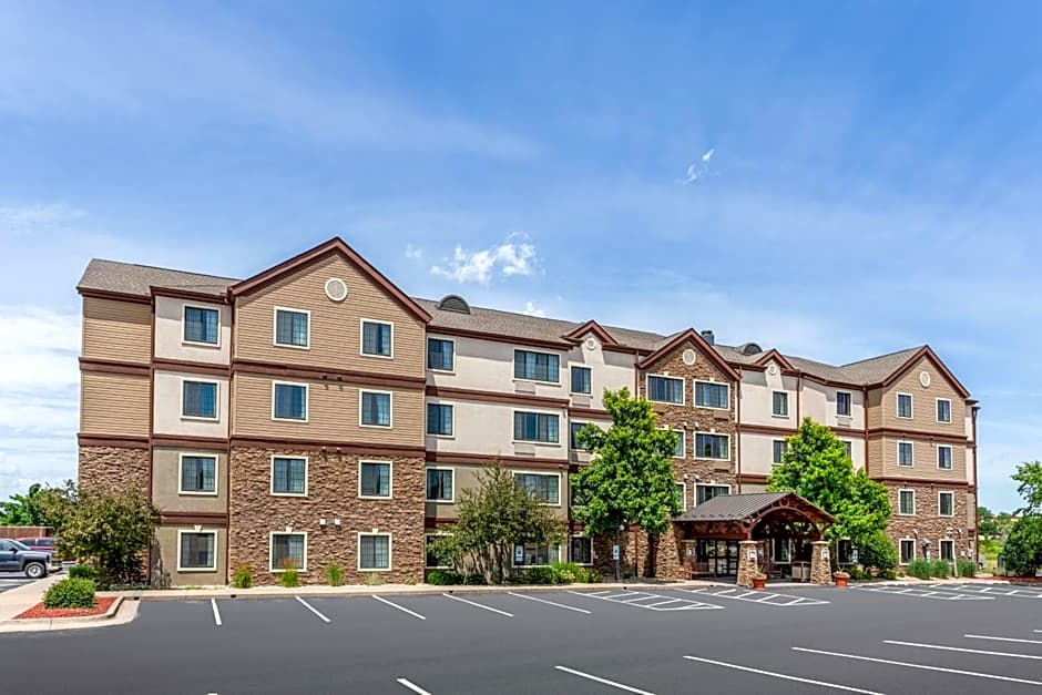 Staybridge Suites Davenport By IHG