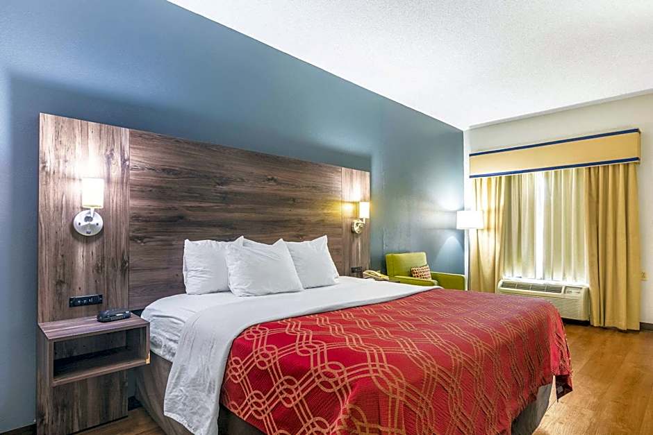 Royal Palms Inn