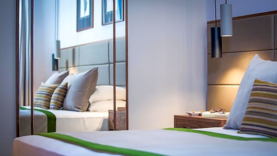 Royal Neptun Hotel