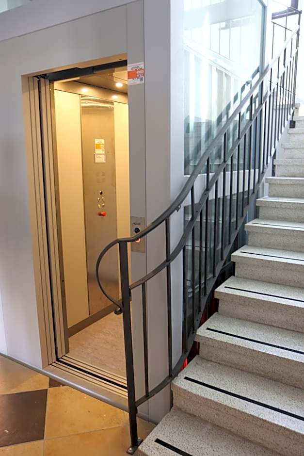 Student's Hostel Parma