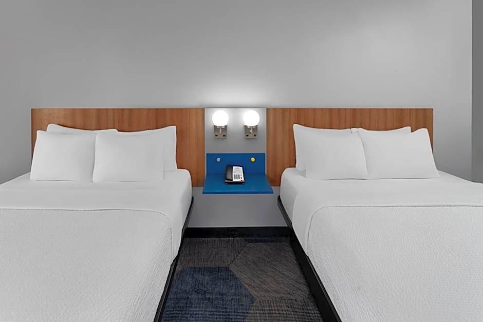 Microtel Inn & Suites by Wyndham Janesville