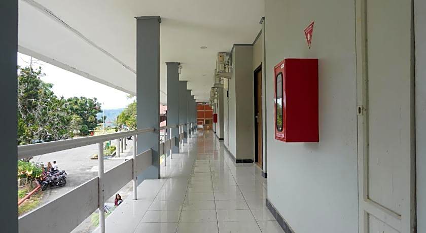 Hotel Patra Parapat