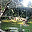 Aurelia Garden Gold B&B