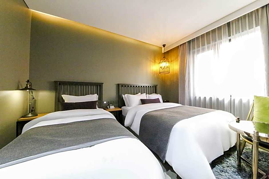 Daejeon Namoo Hotel