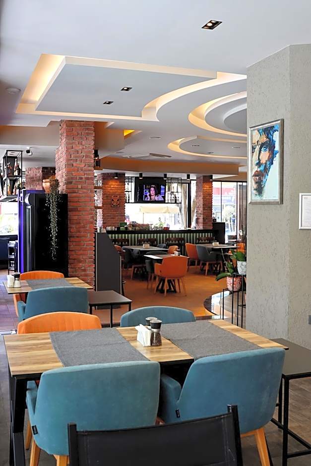 May Flower Apart Hotel