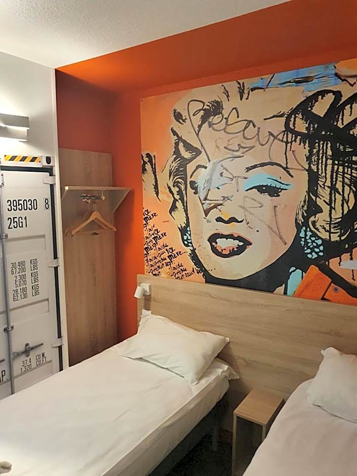 Kyriad Direct Orleans - Olivet - La Source