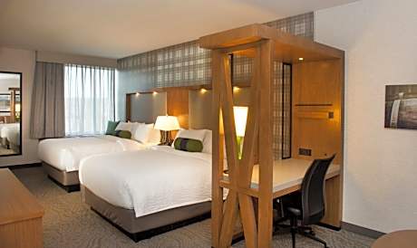 Suite with Two Queen Beds and Sofa Bed - Hearing Accessible