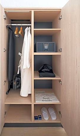 Junior Suite - City View