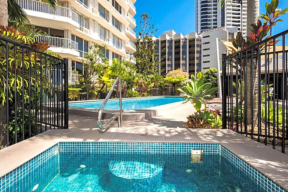 Moorings On Cavill Surfers Paradise
