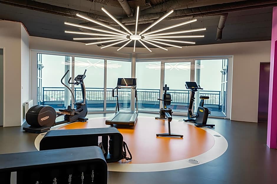 Globana Airport Hotel