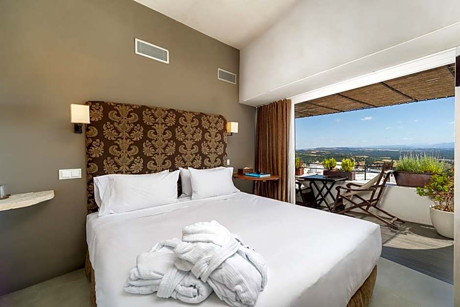 Hotel V...