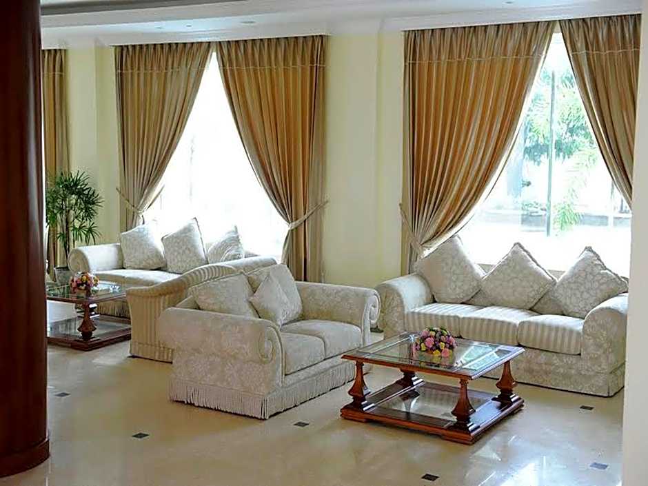 Mawlamyine Strand Hotel