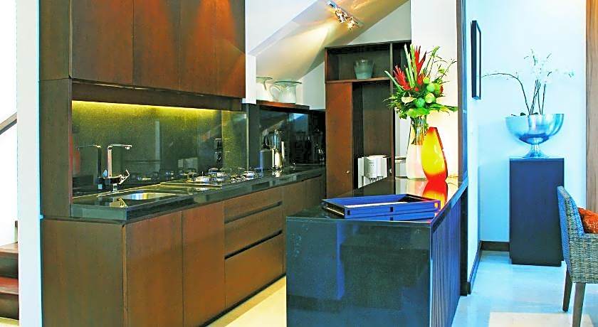 Kanishka Villas Hotel