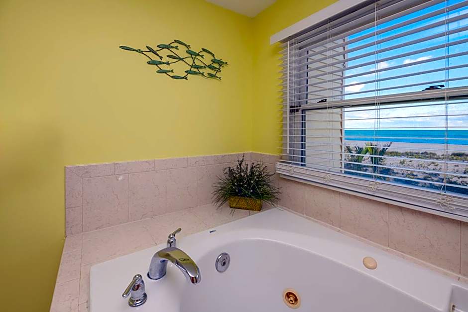 Drifting Sands Oceanfront Hotel