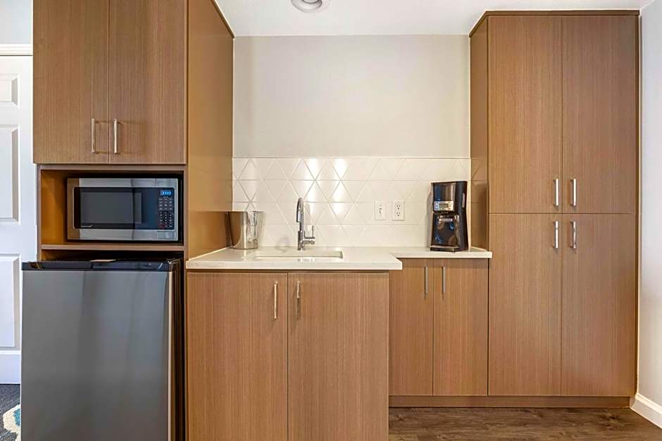 Hilton Grand Vacations on Paradise (Convention Center)