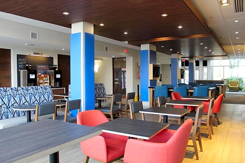 Holiday Inn Express & Suites Roswell By IHG