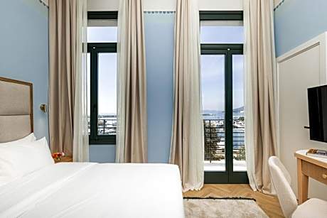 Double Room with Balcony and Sea View