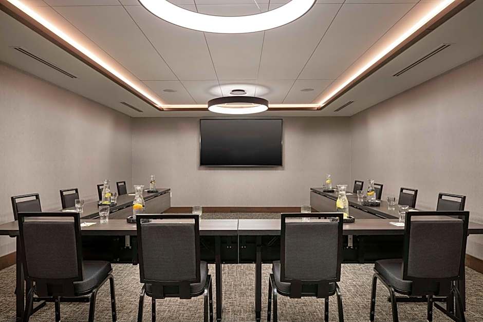 Home2 Suites by Hilton Denver Downtown Convention Center