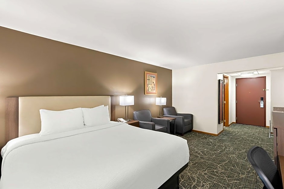 Best Western West Towne Suites
