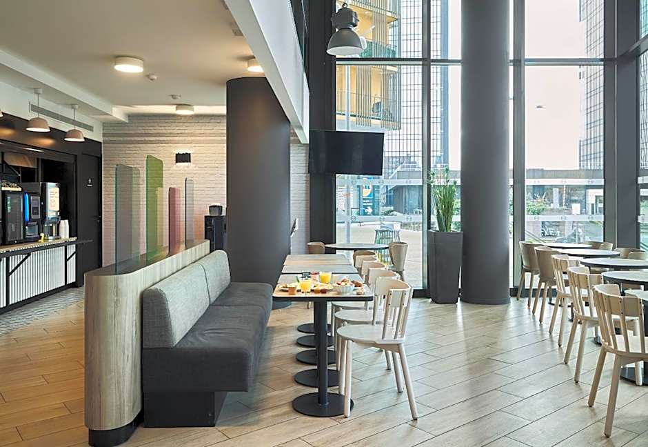 B&B HOTEL Paris Porte de Bagnolet