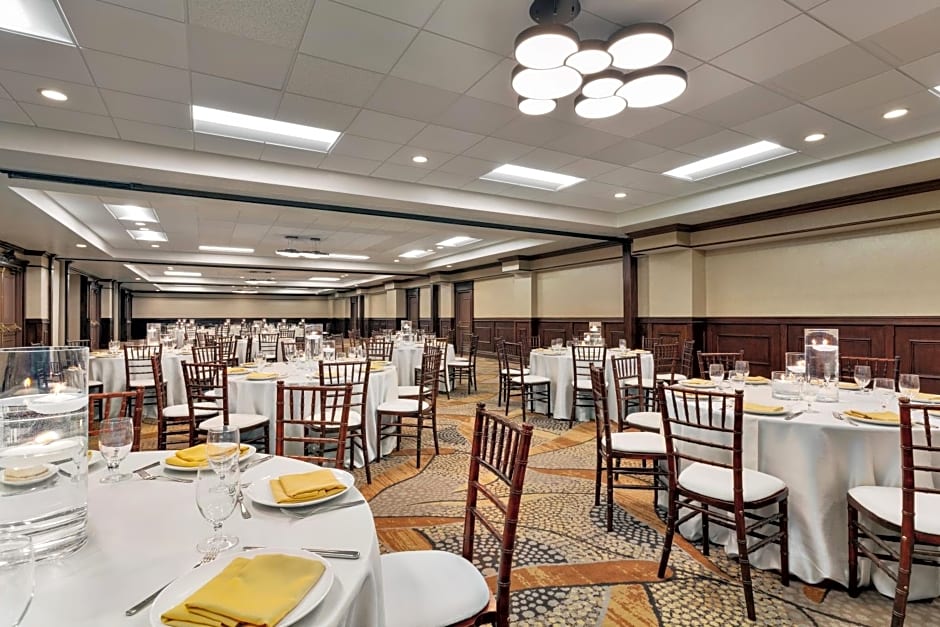 Embassy Suites by Hilton Santa Ana Orange County Airport