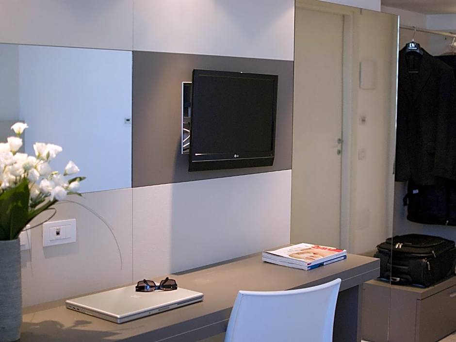 Hotel Cube