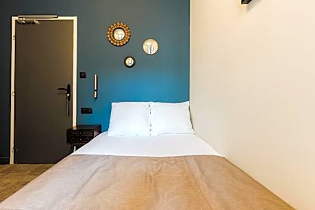 Single Room - 1 Single Bed