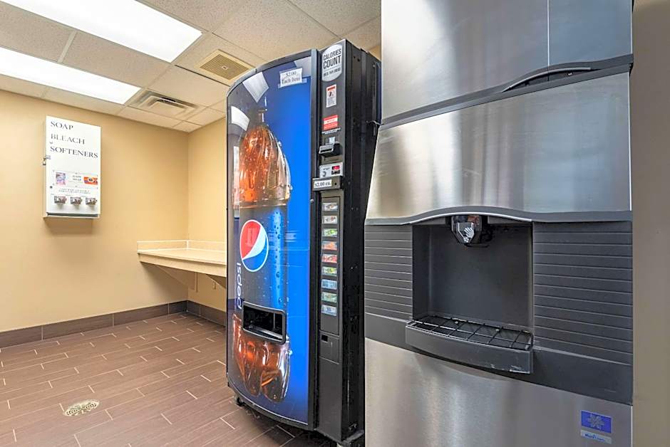 Holiday Inn Express & Suites Hebron - Cincinnati Airport
