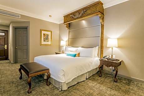 Master Suite King