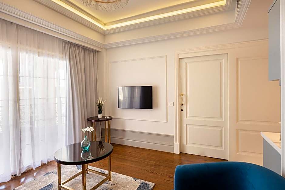 Maran Residence
