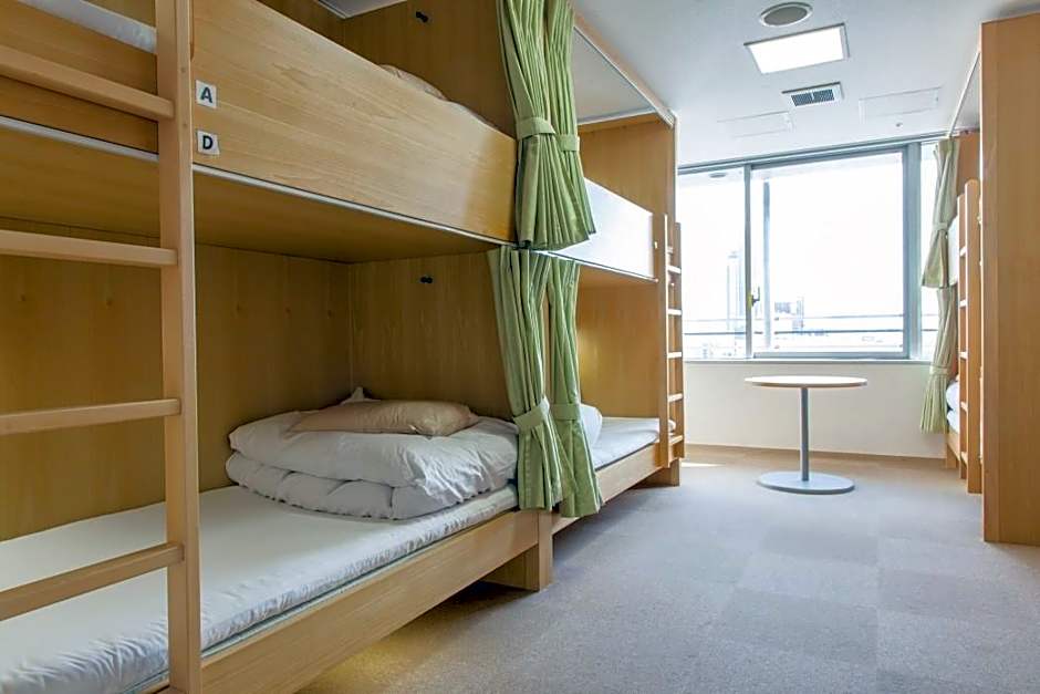 Shin Osaka Youth Hostel