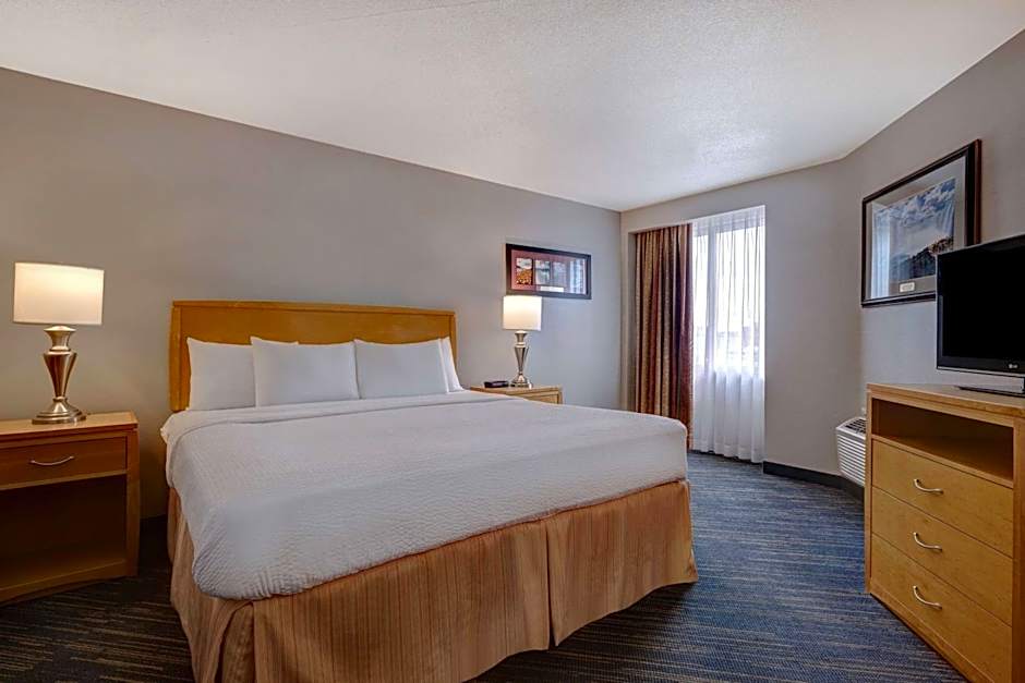 Days Inn by Wyndham Niagara Falls Near The Falls